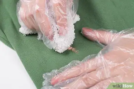 Imagen titulada Remove Paint from Your Shirt Step 2