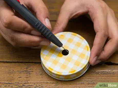 Imagen titulada Make an Oil Lamp Step 22