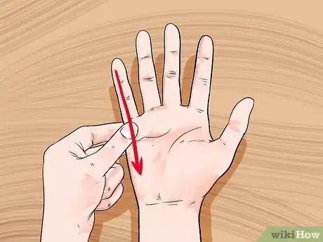 Imagen titulada Apply Reflexology to the Hands Step 8