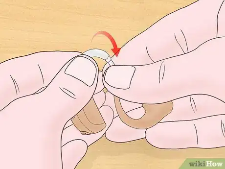 Imagen titulada Remove Ear Wax from a Hearing Aid Step 12