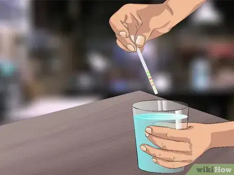 Imagen titulada Diagnose and Remove Any Swimming Pool Stain Step 6