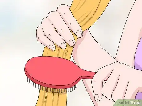 Imagen titulada Detangle Hair Extensions Step 10