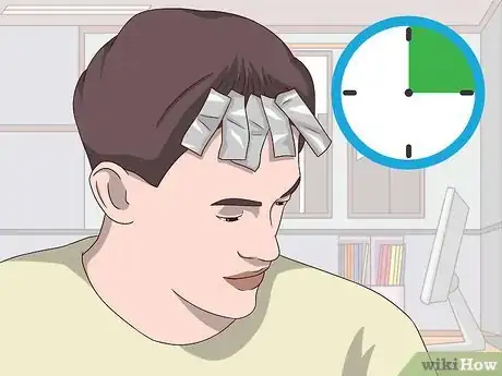 Imagen titulada Put Streaks in Your Hair at Home Step 13