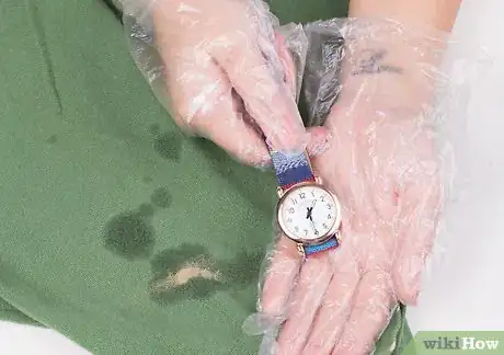 Imagen titulada Remove Paint from Your Shirt Step 6