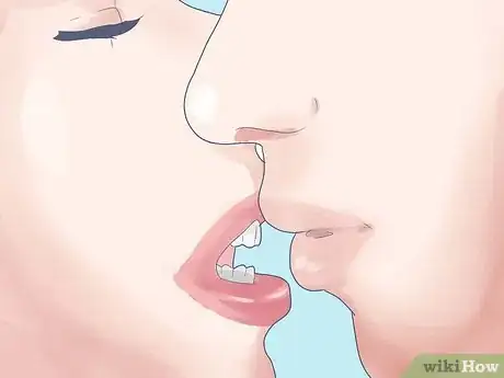 Imagen titulada Bite Someone's Lip Step 5