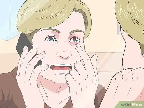 Imagen titulada Get Stuff out of Your Eye Step 16