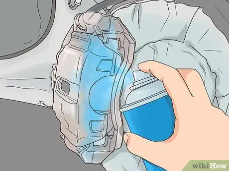 Imagen titulada Paint Brake Calipers Step 11