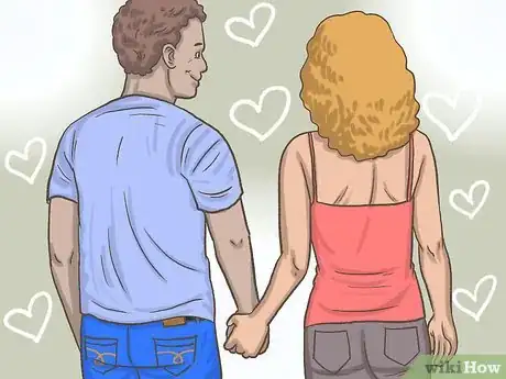 Imagen titulada Get Your Girlfriend to Kiss or Hug You More Often Step 5