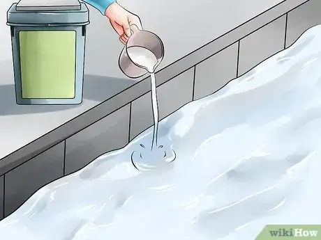 Imagen titulada Maintain Your Swimming Pool Step 10