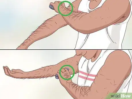 Imagen titulada Trim Arm Hair Step 7