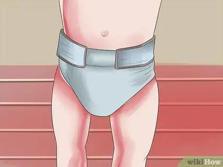 Imagen titulada Identify and Change a Soiled Diaper Step 9