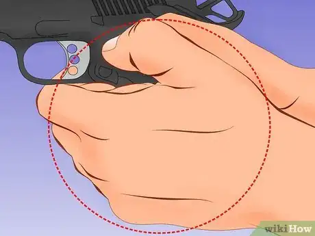 Imagen titulada Grip a Pistol Step 7