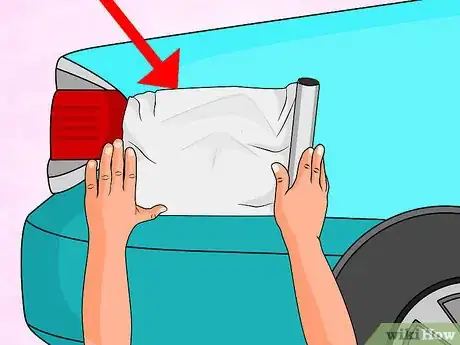 Imagen titulada Remove a Dent in Car With a Hair Dryer Step 5