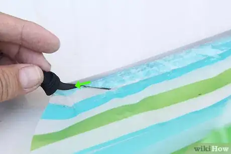 Imagen titulada Make a Backpack Rain Cover Step 9