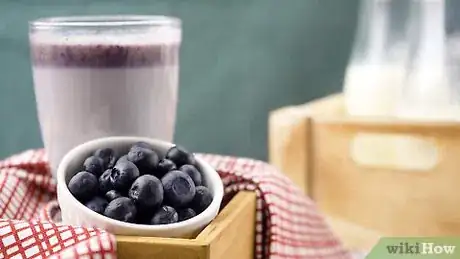 Imagen titulada Make a Smoothie Step 14