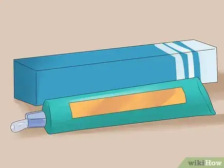 Imagen titulada Get Pink Gums Step 1