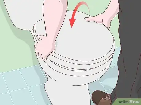 Imagen titulada Fix a Loose Toilet Seat Step 8