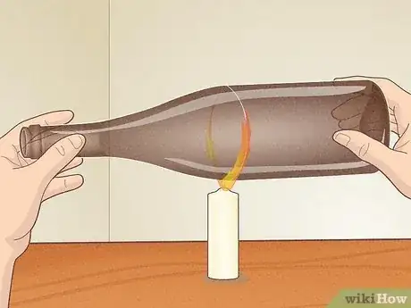 Imagen titulada Cut Wine Bottles for Crafts Step 11