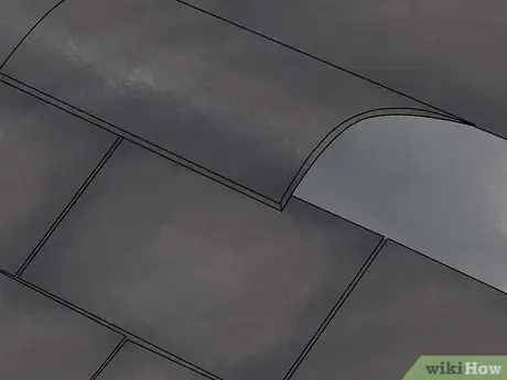 Imagen titulada Install Asphalt Shingles Step 10