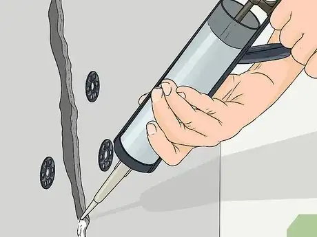Imagen titulada Paint Plaster Step 3