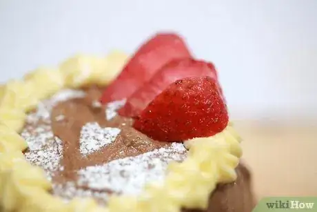 Imagen titulada Frost a Double Layer Cake Step 16