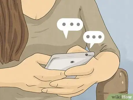 Imagen titulada Restart a Conversation with a Guy Step 8