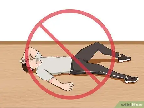 Imagen titulada Add Fencing to Your Fitness Routine Step 11