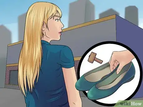 Imagen titulada Stretch Tight Ballet Flats Step 21