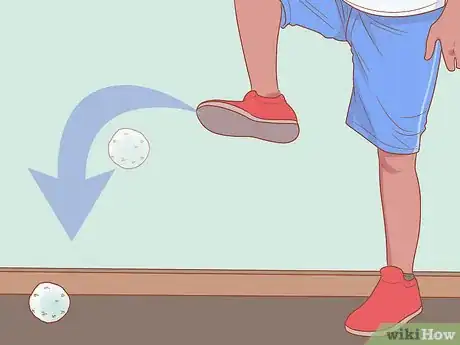 Imagen titulada Play Hacky Sack Step 10