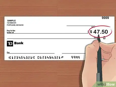 Imagen titulada Write a Check With Cents Step 1