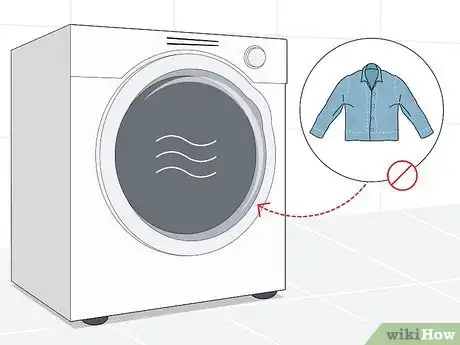 Imagen titulada Stretch a Denim Jacket Step 10