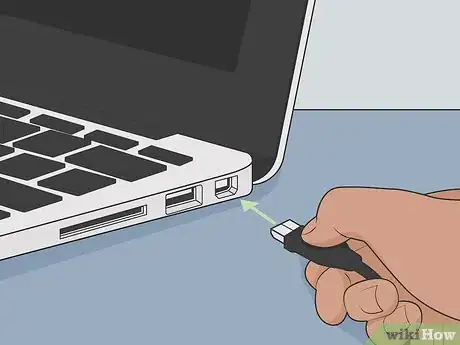 Imagen titulada Connect a Macbook Air to a Monitor Step 12