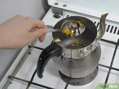 Imagen titulada Make a Decoction Step 3Bullet2
