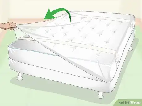 Imagen titulada Prevent Sheets from Slipping Off a Bed Step 3