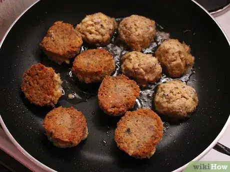 Imagen titulada Make Fish Cakes Step 10
