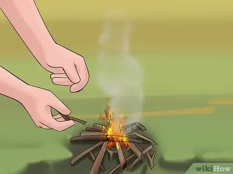 Imagen titulada Make a Fire to Survive Step 22