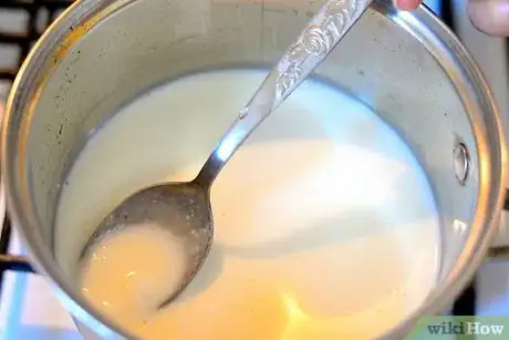 Imagen titulada Make Homemade Cheese Step 4