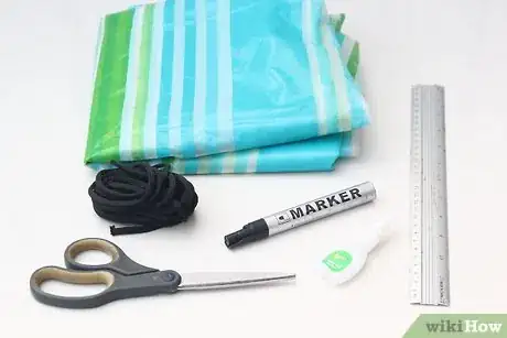 Imagen titulada Make a Backpack Rain Cover Step 1