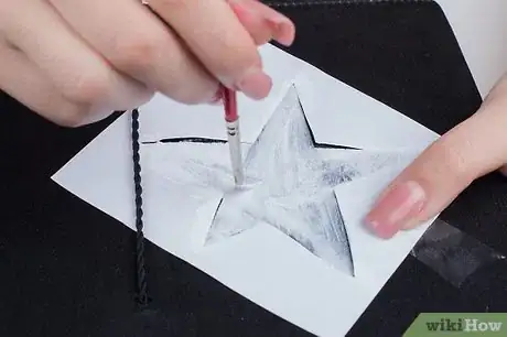 Imagen titulada Decorate Your Graduation Cap Step 9