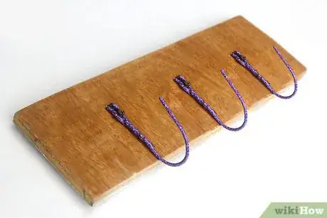 Imagen titulada Reuse Wire Hangers Step 6