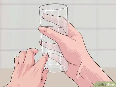 Imagen titulada Remove a Film from Glasses Step 1