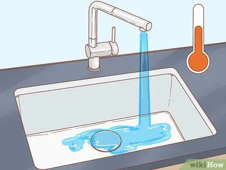 Imagen titulada Stretch a Polyester Shirt Step 1