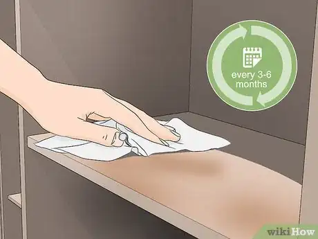 Imagen titulada Get Rid of Pantry Bugs Step 11