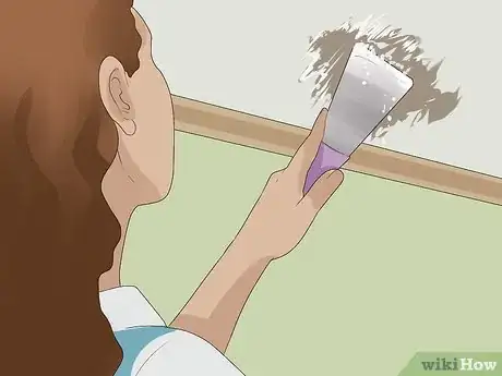 Imagen titulada Remove Ceiling Mold Step 14