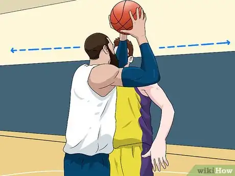 Imagen titulada Rebound in Basketball Step 7