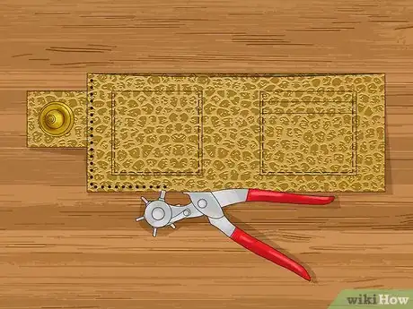Imagen titulada Make a Wallet Step 8