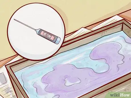 Imagen titulada Dye Acrylic Plastic Step 11