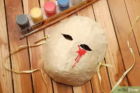 Imagen titulada Make a Mask out of Tin Foil and Tape Step 10