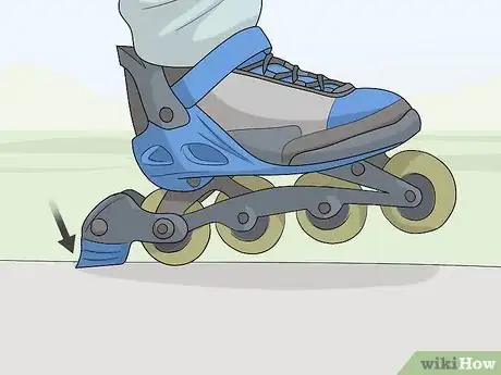 Imagen titulada Stop on Inline Skates Step 2