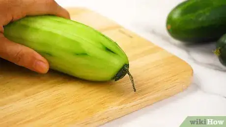 Imagen titulada Slice a Cucumber Step 3